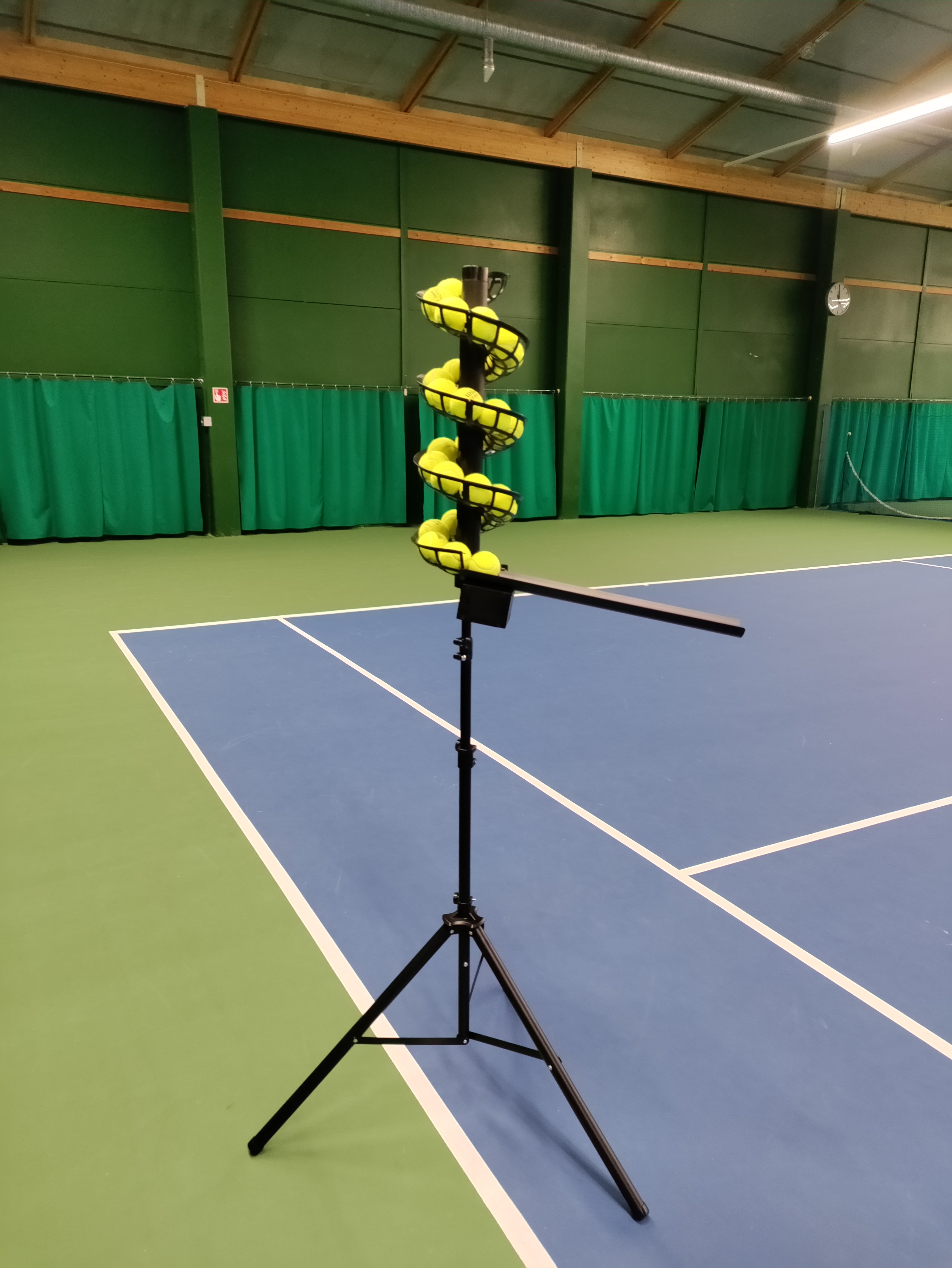 Tennis Padel,pickleball ball feeder electric ⚡ 25 balls🚨 FREE SHIPPING